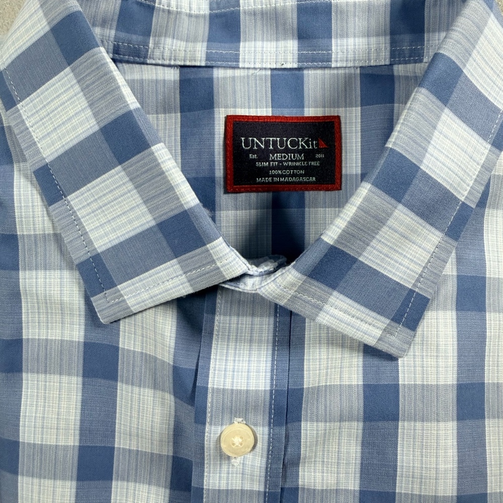 UNTUCKit Men’s Medium Slim Fit Shirt Blue White Check Plaid